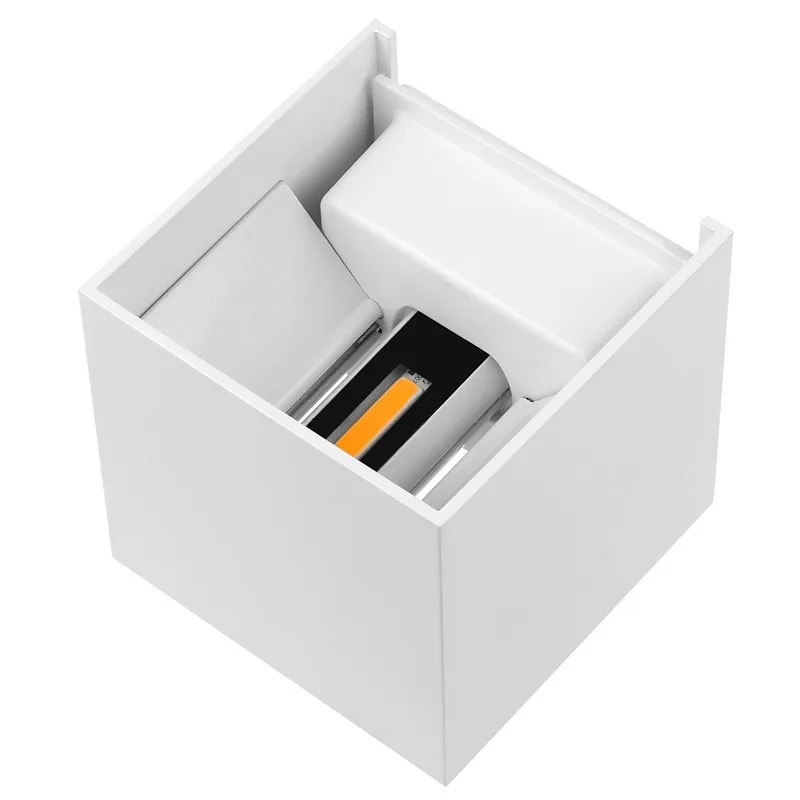 Aplica LED de fatada orientabila alba 6W